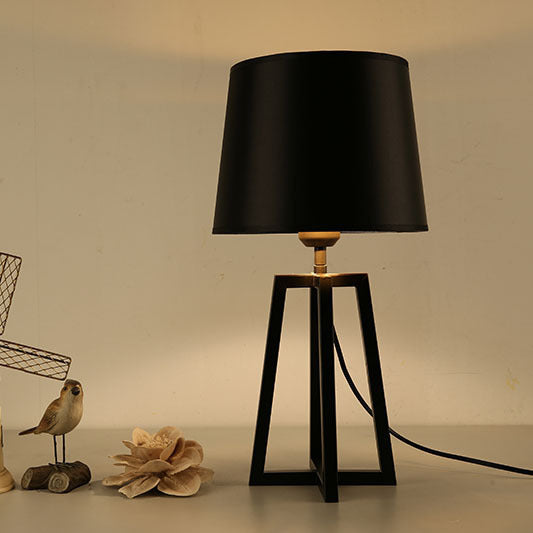 Metal New Chinese Bedroom Bedside Simple Table Lamp