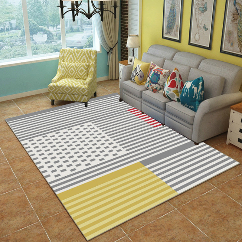 Simple modern geometric living room carpet