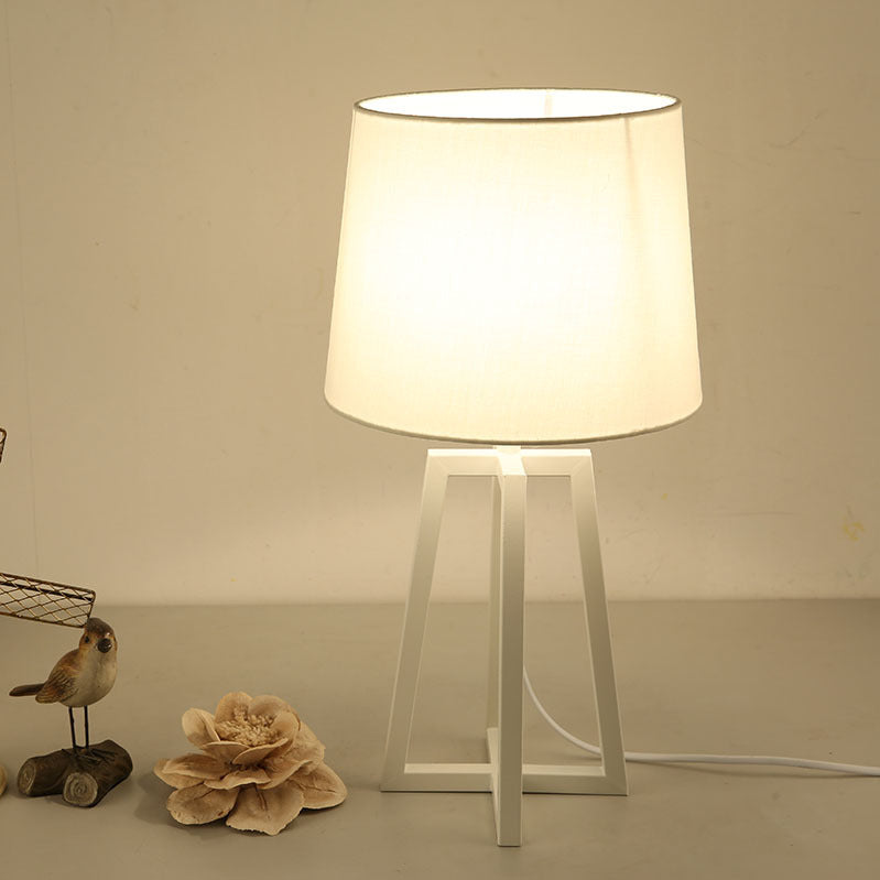 Metal New Chinese Bedroom Bedside Simple Table Lamp