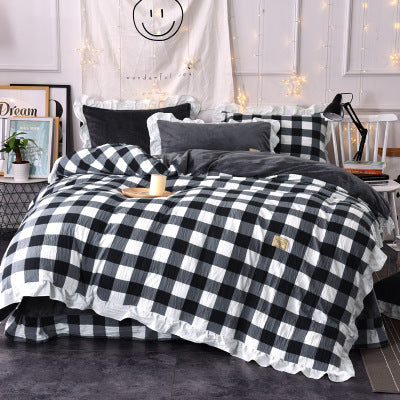 Four-piece lattice bed