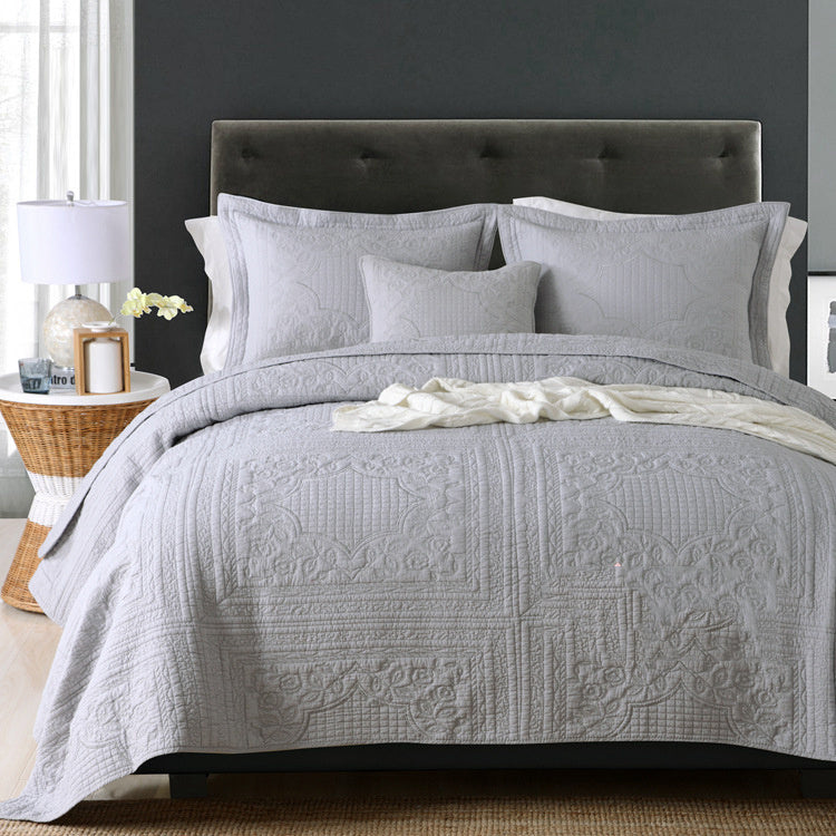 Three-piece bedding set